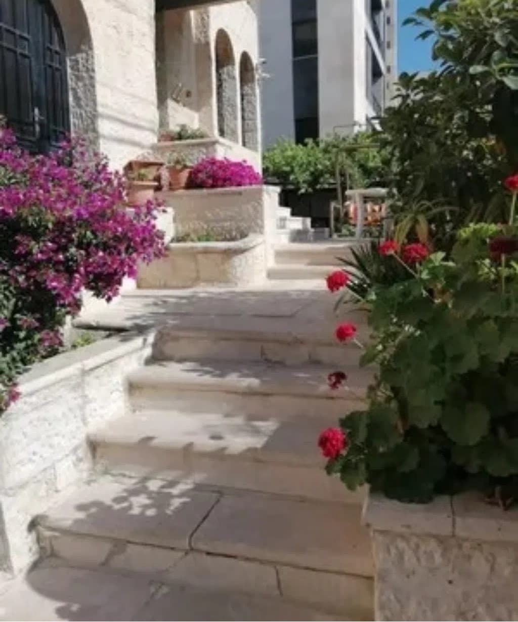 فيلا للبيع ضاحية الأمير راشد نظام شقق مستقلة