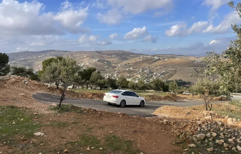 بسم الله ما شاء الله قطعة ارض الاحلام لبناء بيت العمر بجانب شفا بدران اطلاله خلابه