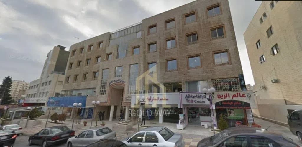 مجمع تجاري للبيع في أجمل مناطق الرابية وبسعر مميز / 1182